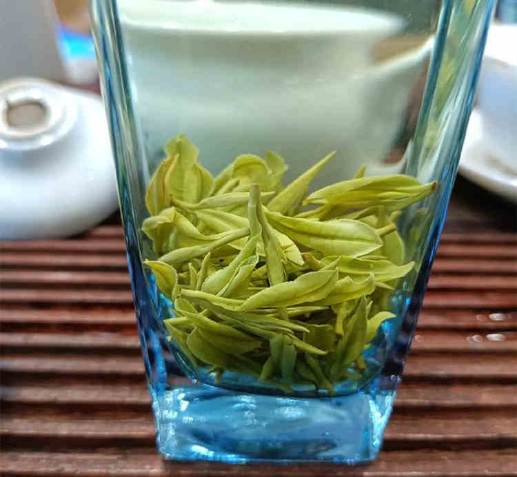安吉白茶隔夜茶水还是清澈，安吉白茶隔夜茶可以喝吗
