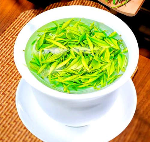 安吉白茶最佳冲泡水温是多少度